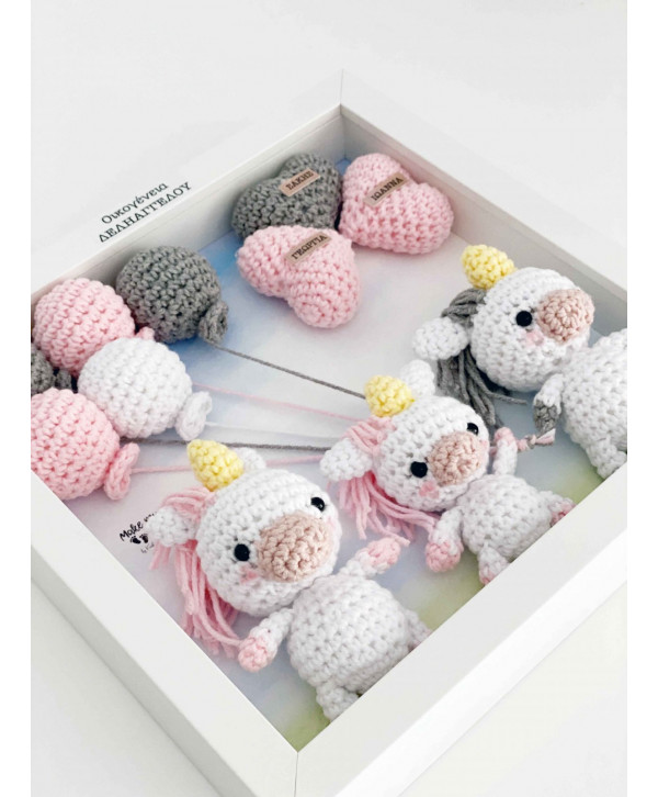 Crochet family frame γκρι-ροζ μονόκεροι/ 3 μέλη Crochet family frame γκρι-ροζ μονόκεροι/ 3 μέλη