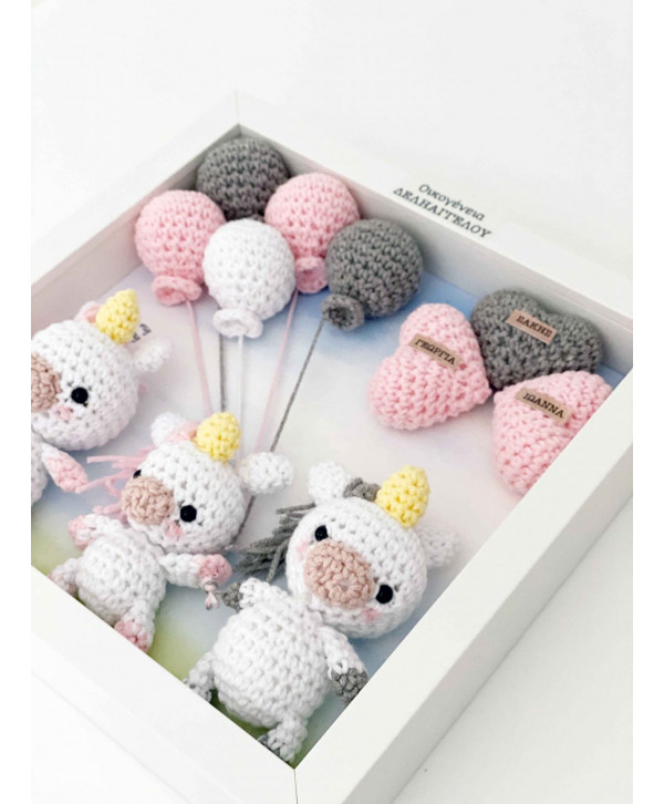 Crochet family frame γκρι-ροζ μονόκεροι/ 3 μέλη Crochet family frame γκρι-ροζ μονόκεροι/ 3 μέλη