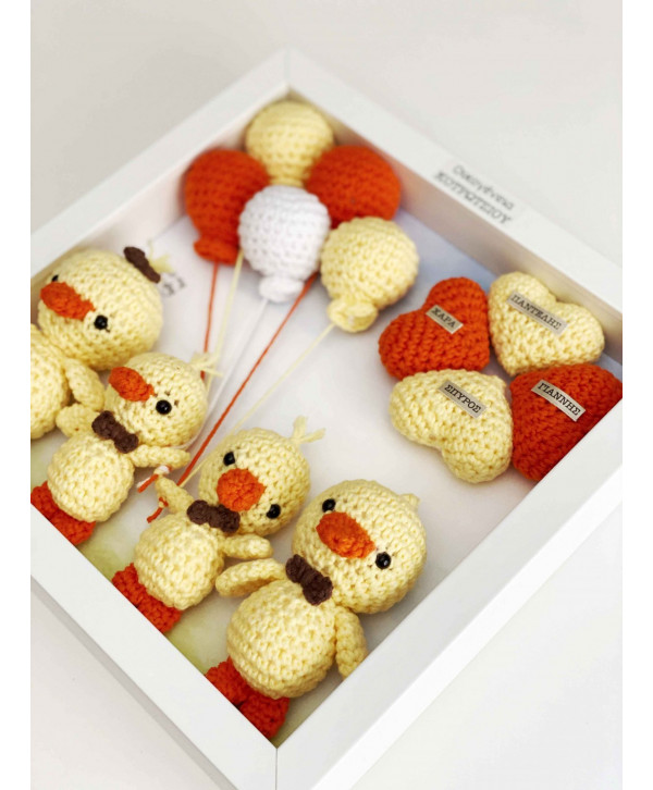 Crochet family frame πορτοκαλί-κίτρινο παπάκια / 4 μέλη