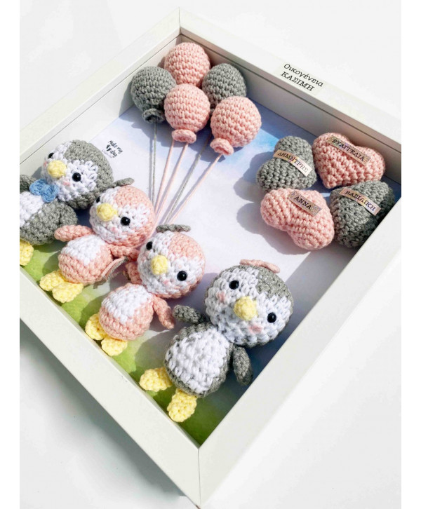 Crochet family frame ροζ-γκρι πιγκουινάκια/ 4 μέλη